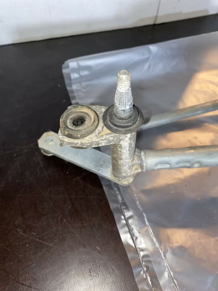 VW Passat 3C Wischergestänge mit Motor 3C1955119A