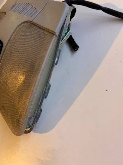 W210 E-Klasse W208 CLK Innenraumleuchte Lampe 208820 Oriongrau