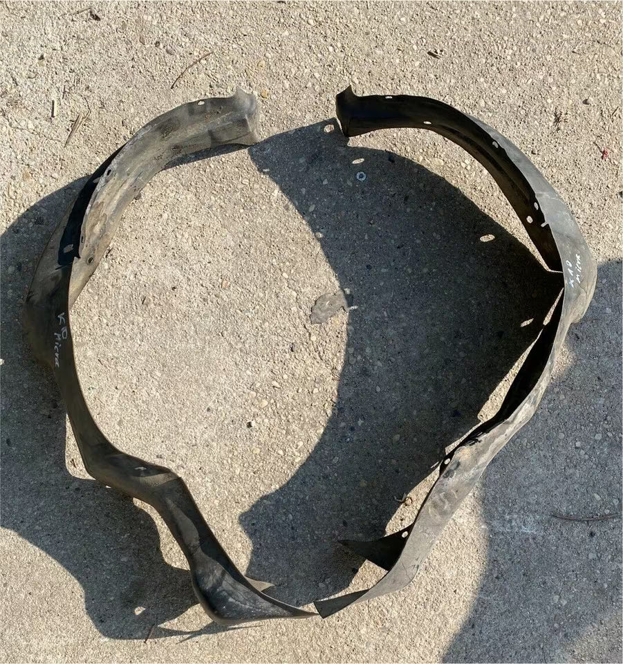 Nissan Micra K10 Radhausschalen