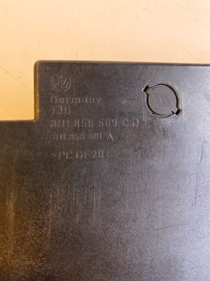 VW Passt B5Getränkehalter 3B1858589 / 3B1858601