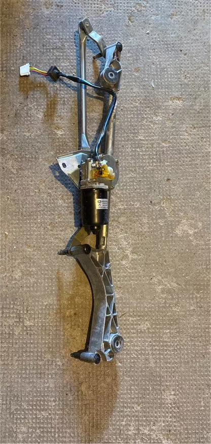 Mercedes w203 Scheibenwischergestänge mit Motor 2038200342