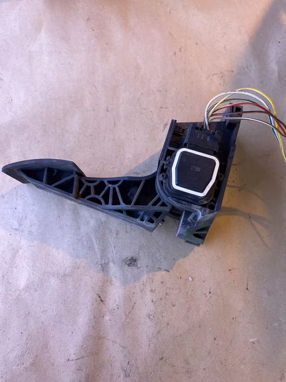 Mercedes Benz Axor Atego Gaspedal A9403000004 Fahrpedal