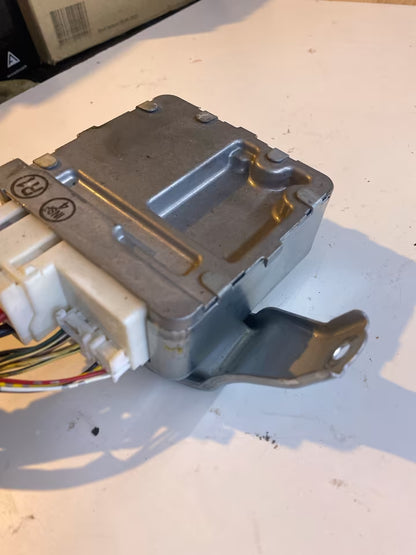 Toyota Yaris BJ 2004 Steuergerät Servolenkung 89650-0D030Toyota Yaris BJ 2004 Steuergerät Servolenkung 89650-0D030