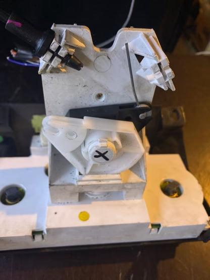 Nissan Primera Klima und Heizungsregler 275109F600