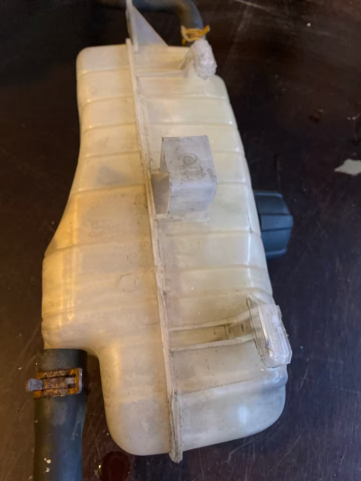 Renault Ausgleichsbehälter 347A