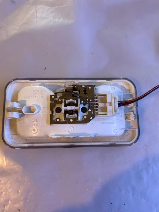 Opel Vivaro Innerraumleuchte Leselampe 254306877R