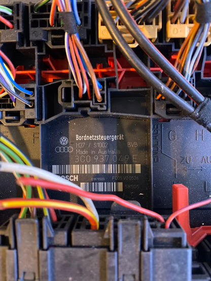 Motorsteuergerät VW TOURAN 1 03G906016HK 0281012251 2004