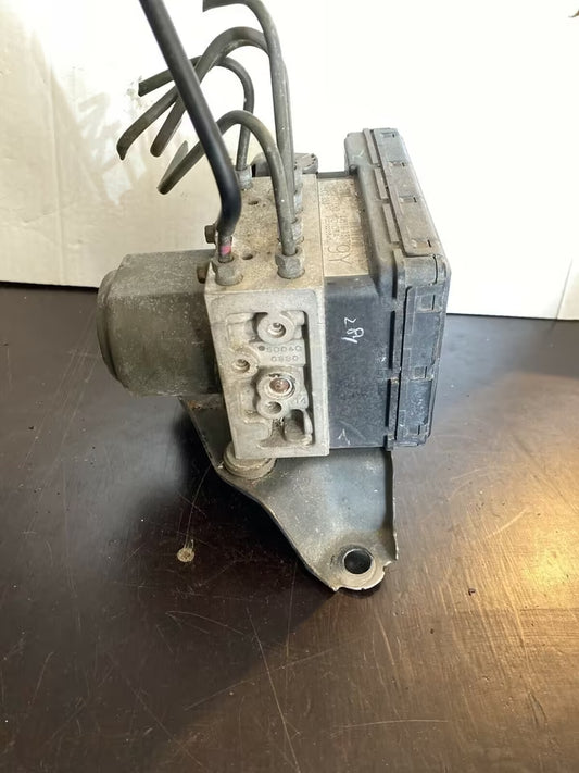 Toyota Corolla Verso E12 Hydraulikblock