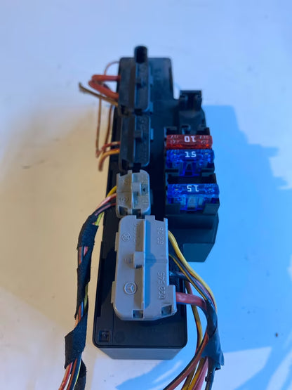 Mercedes W210 Sicherungskasten Relaiseinheit A2105400372