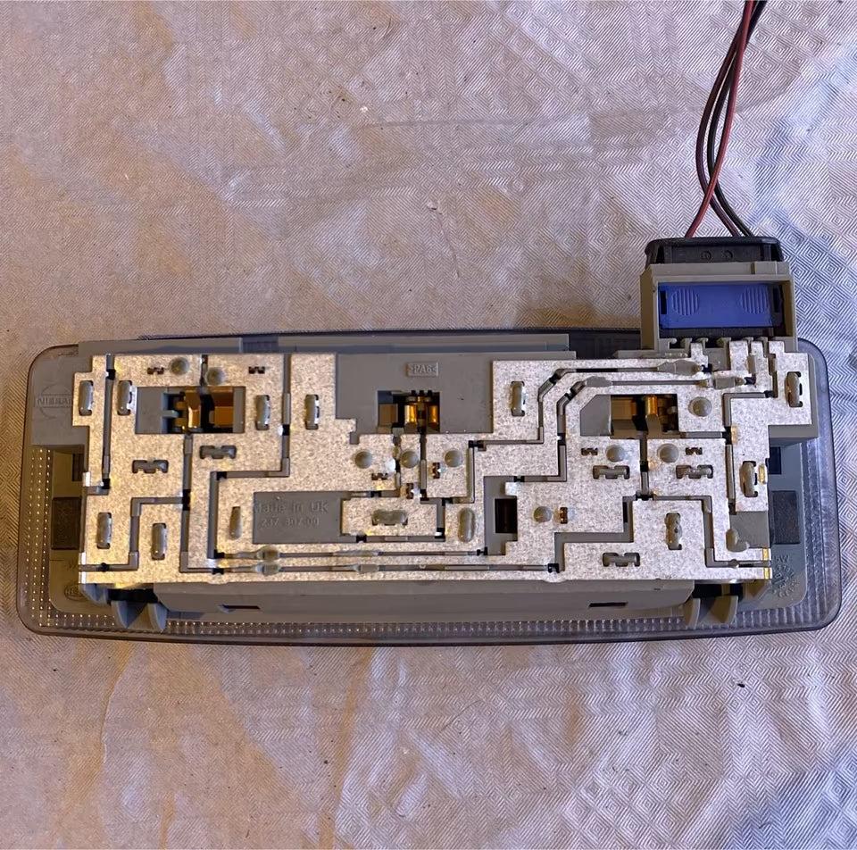 Nissan Almero Innenraumbeleuchtung 23780700