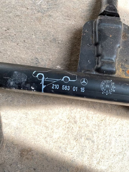 Mercedes W210 Wagenheber 2105830115