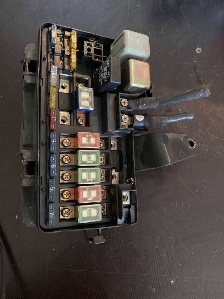 Honda Prélude Relaikasten mit Relais