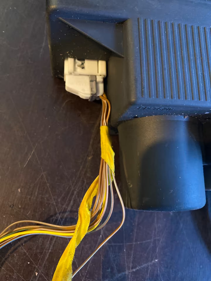 Mercedes W210 2108001448 Zentralverriegelung Pumpe