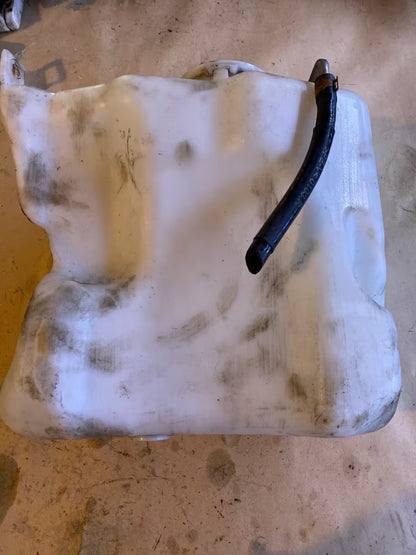 Mercedes W203 Wischwasserbehälter W2038600660