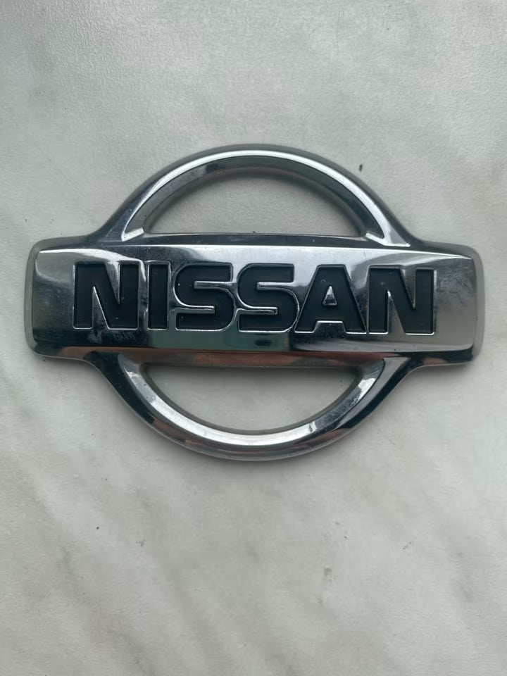 Nissan Micra Heck Emblem 99-03