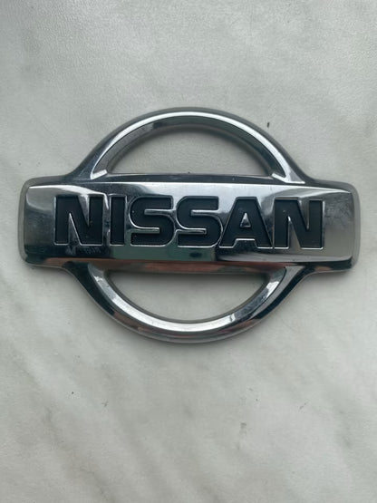 Nissan Micra Heck Emblem 99-03