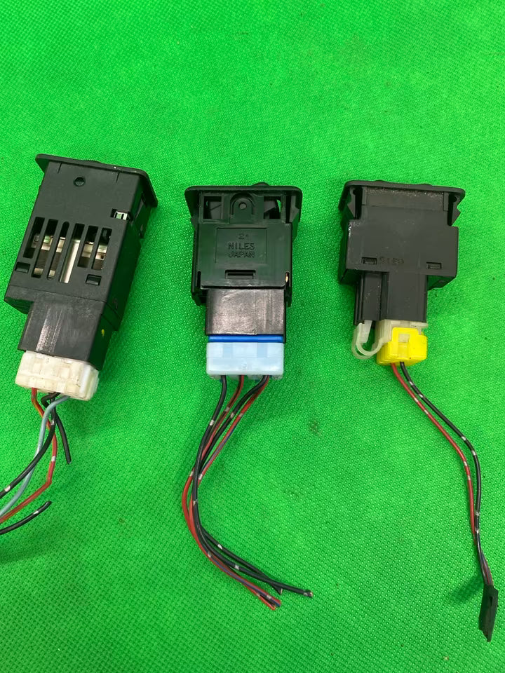 Nissan Primera P11 Schalter