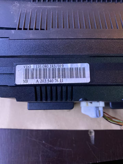 Mercedes W203 Tachometer A2035407611