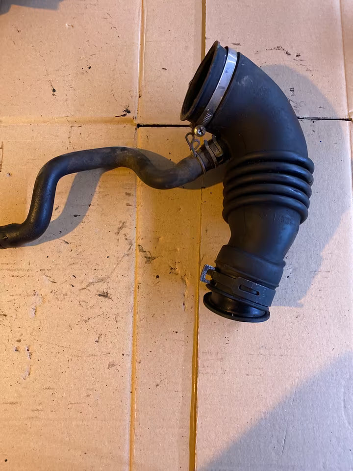 Toyota Corolla Ansaugrohr 17881-27060