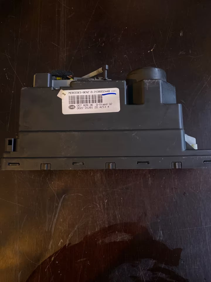 Mercedes W210 Original Zentralverriegelungspumpe 2108002448