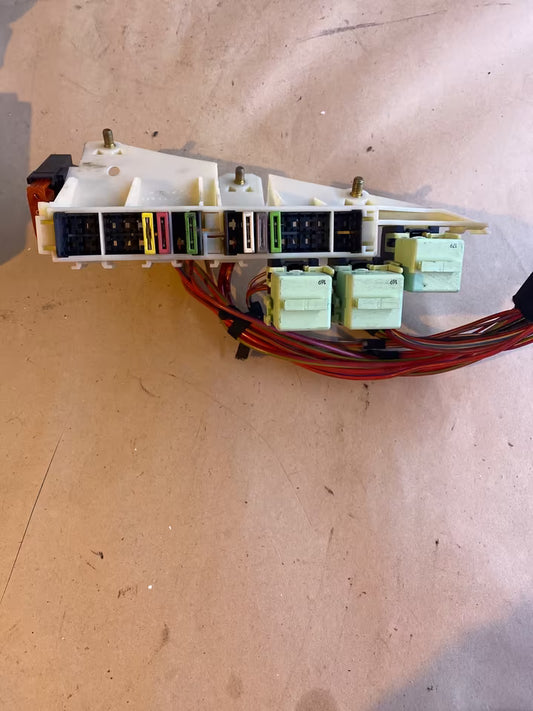 BMW E39 Sicherungskasten 8371884