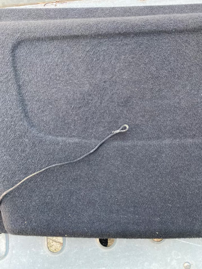 Nissan Sunny N14 (3-Türer, 1.4 LX) Hutablage