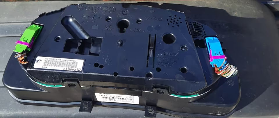 VW Passat 3BG Tachometer 3B0920809CX VDO