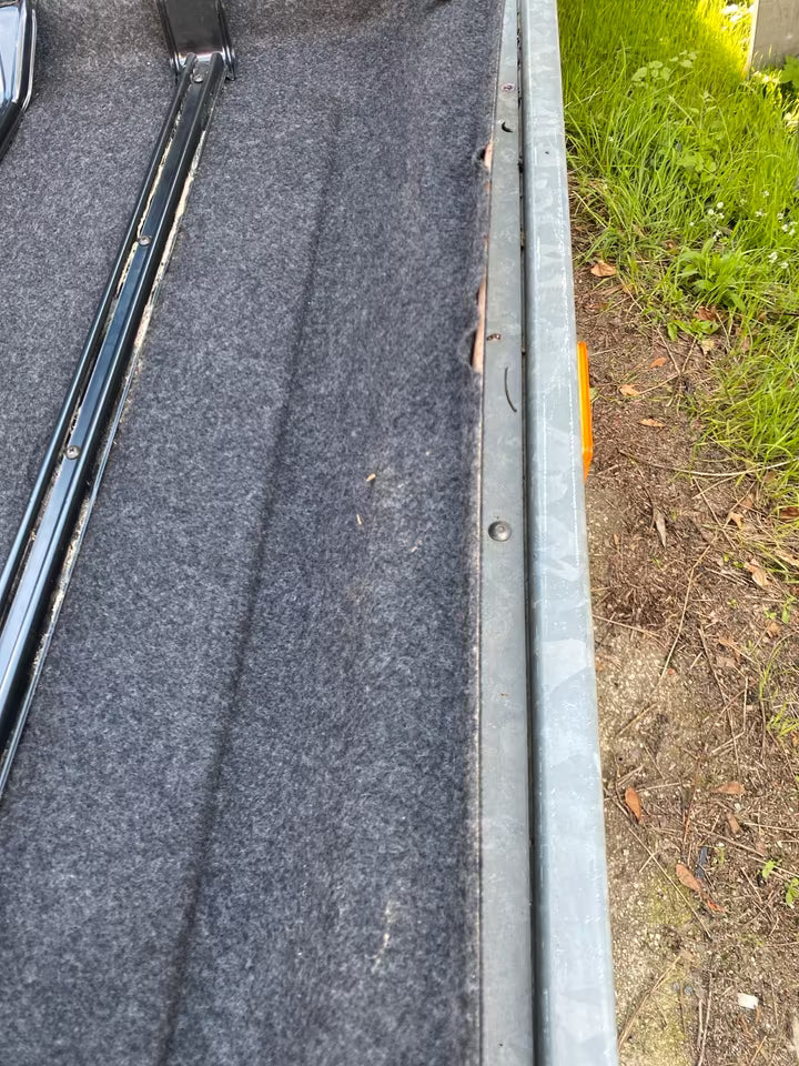 Nissan Sunny N14 (3-Türer, 1.4 LX) Hutablage