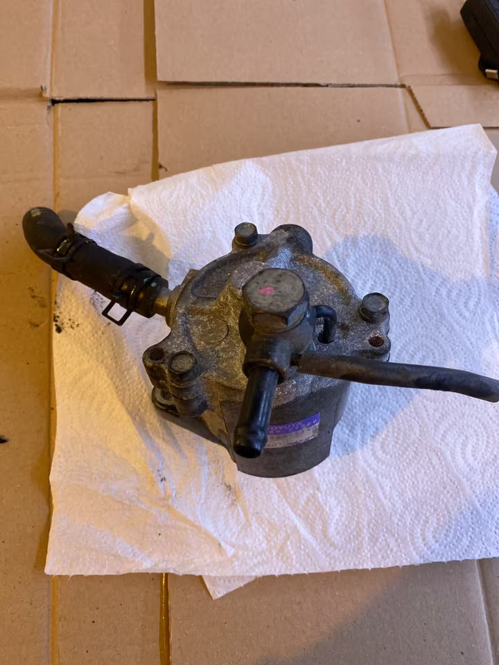 Toyota Corolla Unterdruckpumpe 29300-27020