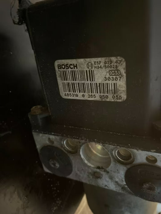 VW Passat 3B ABS Hydraulikbock 0265225124 4B0614517