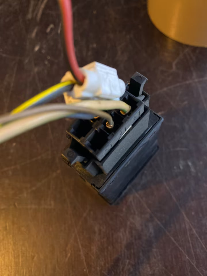 Schalter Heckscheibenheizung VW Bj 1996