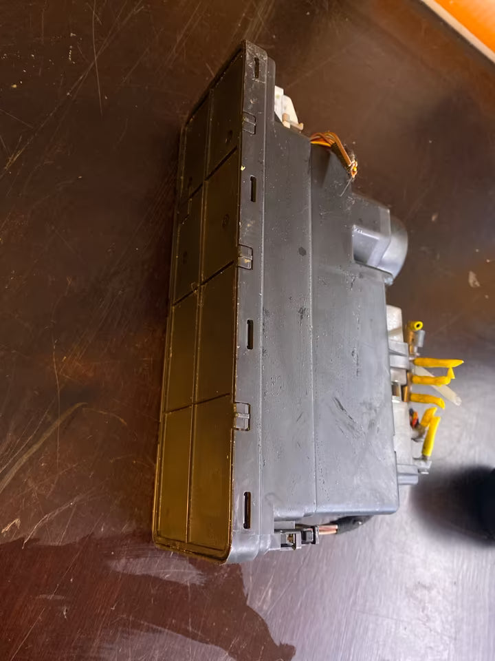 Mercedes W210 Original Zentralverriegelungspumpe 2108002448