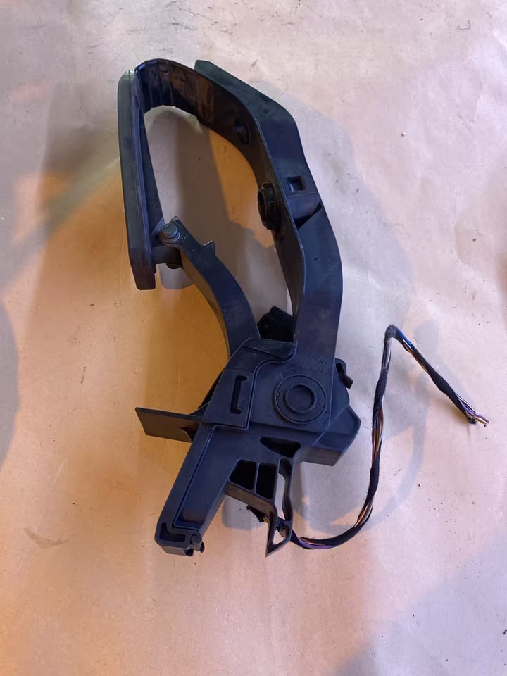 Mercedes W211 A2113000404 elektr. Gaspedal