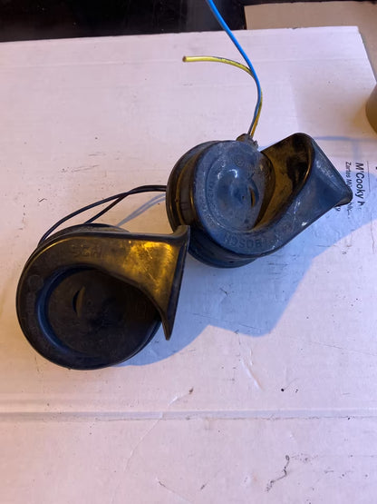 Audi 80 Signalhorn Hupe 703881157 Bosch
