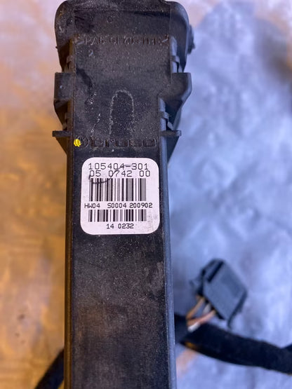 VW Passat Fensterhebermotor Vorne Links 3B4837751LJ
