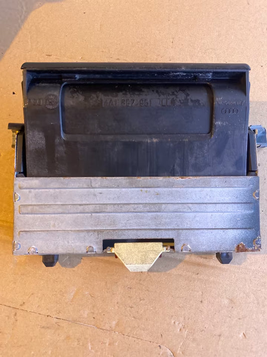 Audi 100 A6 Aschenbecher 4a1 857 951