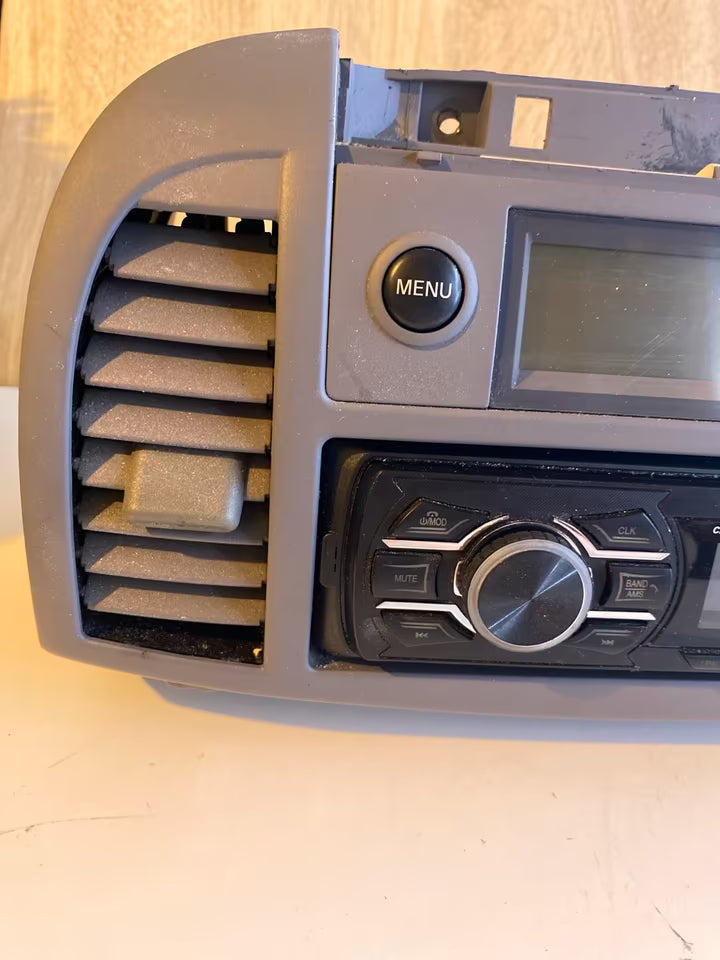 Nissan Micra K12 Radio Mittelkonsole Lüftgitter