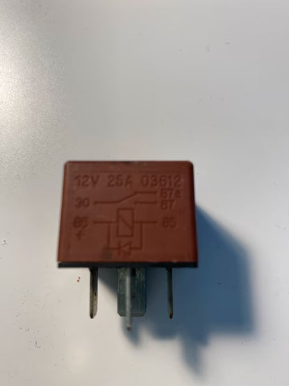 Renault Relais G.CARTIER 12V-25A-03612