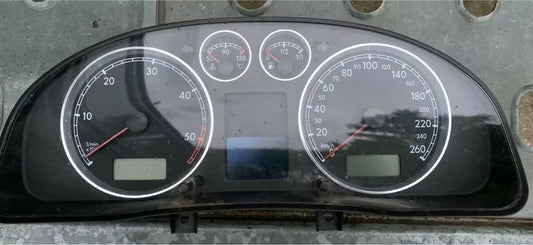 VW Passat 3BG /3B6 Tachometer 3B0920829A 1.9TDI