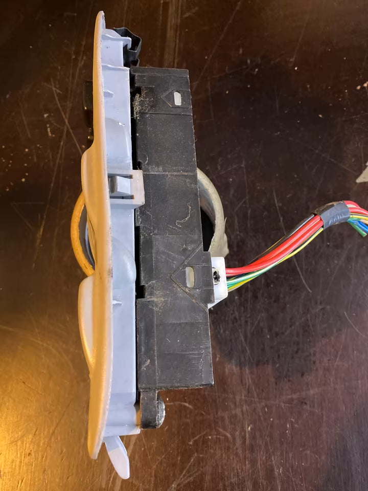 NISSAN ALMERA TINO FENSTERHEBERSCHALTER