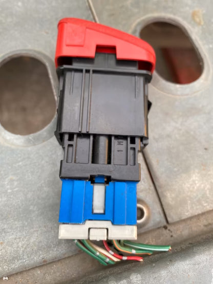 Honda Logo Warnblinker Schalter M16667