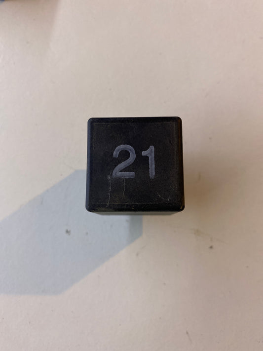 Relai Nr. 21 /191953227A