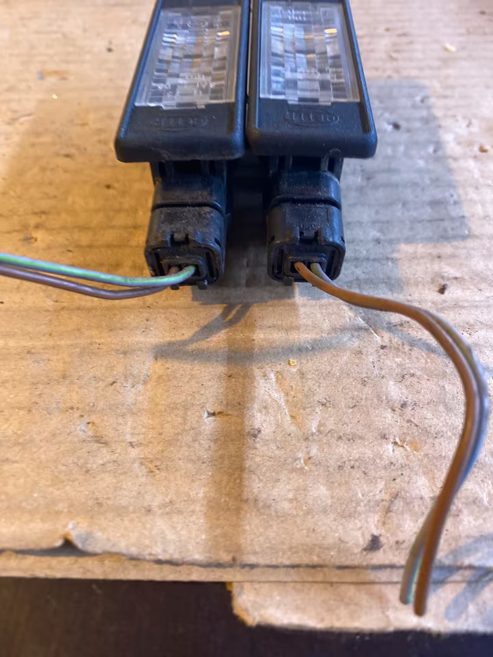 Kennzeichenleuchte 9635678580 Original Hella Set