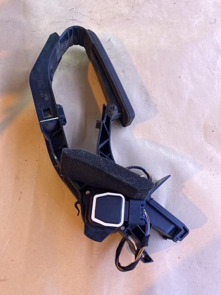 Mercedes W211 A2113000404 elektr. Gaspedal