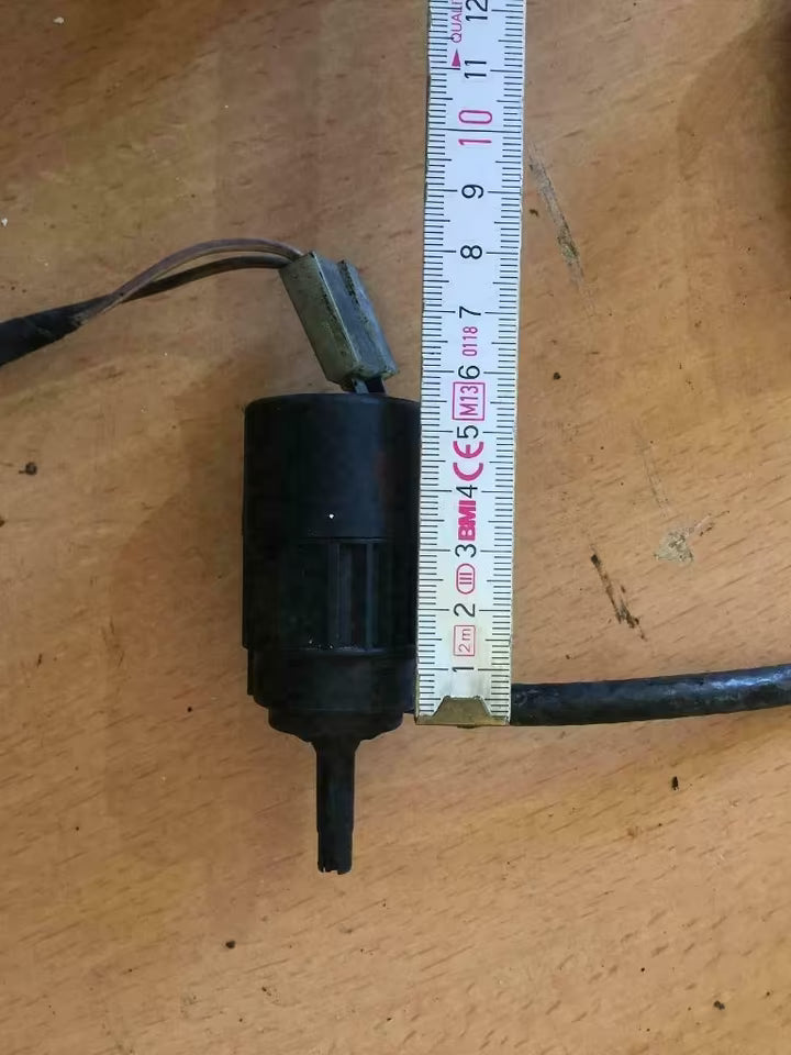 Mercedes Vito 638 Wischwasserpumpe 12V