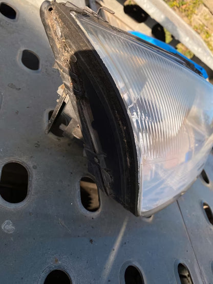 Ford Mondeo 3 Kombi Scheinwerfer rechts 1S7113005AL