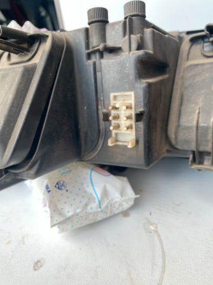 Audi V8 Frontscheinwerfer Links 1305235129