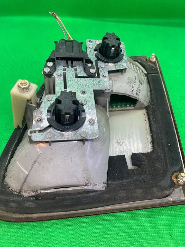 Mercedes W210 Rücklicht rechts A2108205964