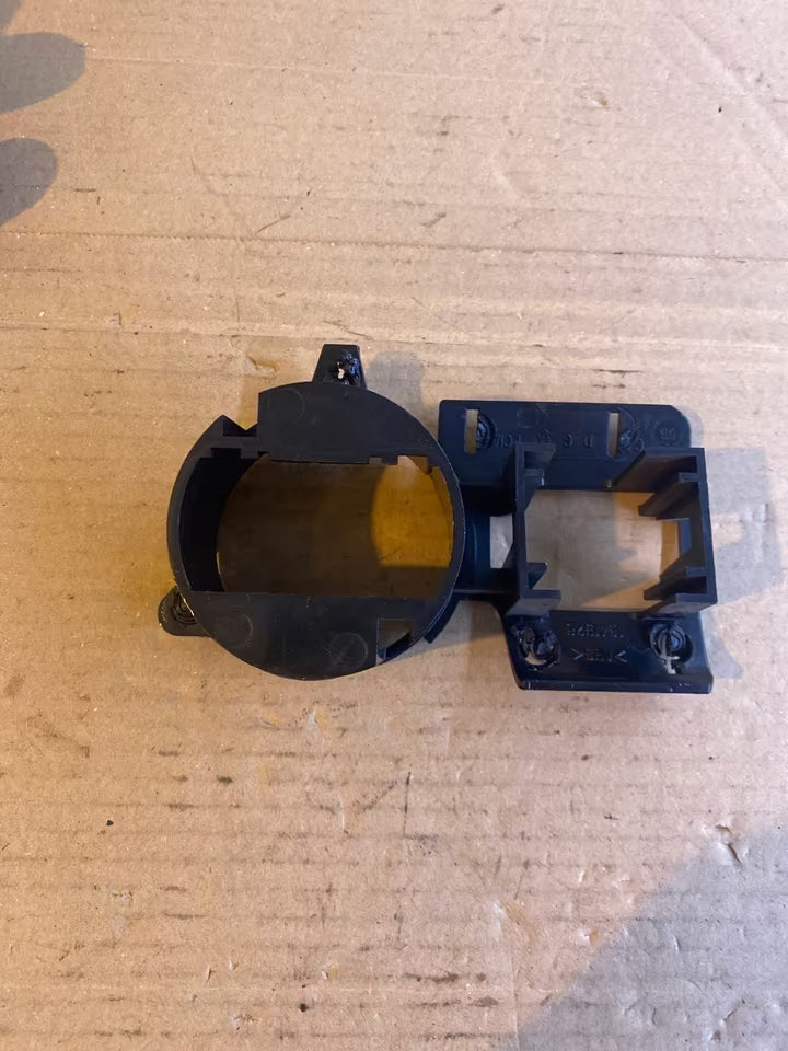 VW Passat 3B 1841928 Schaltereinheit Halterung Leuchtwei