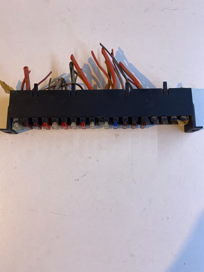 Mercedes W203 Sicherungsleiste